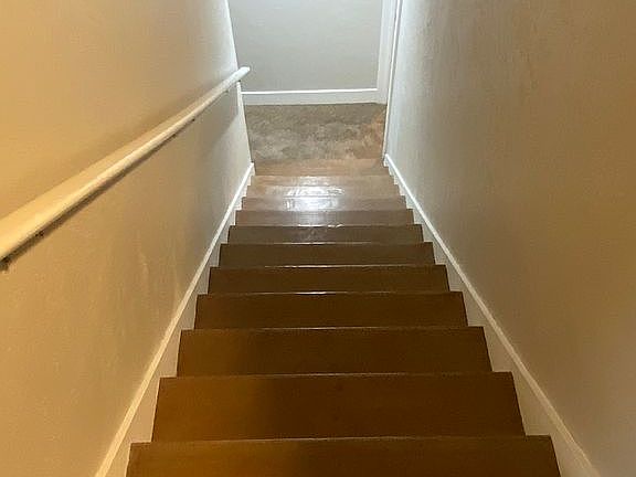 5th image of 255 W Park St