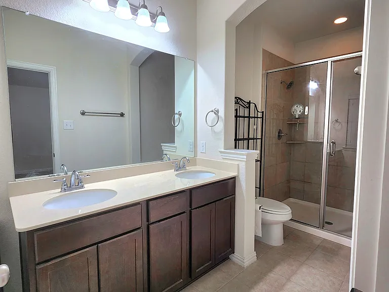4816 Bridgewater St — Photo 10