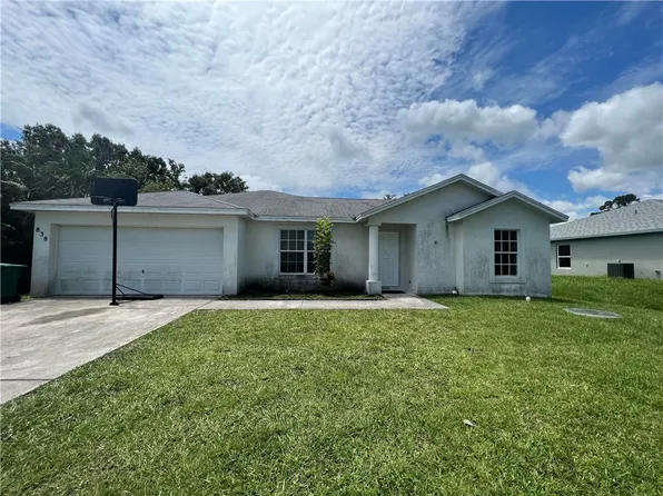 838 SE Starflower Ave, Port Saint Lucie, FL 34983