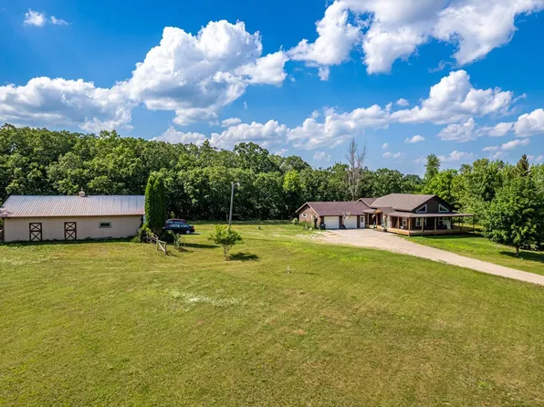 13520 W Lake Sallie Dr, Detroit Lakes, MN 56501