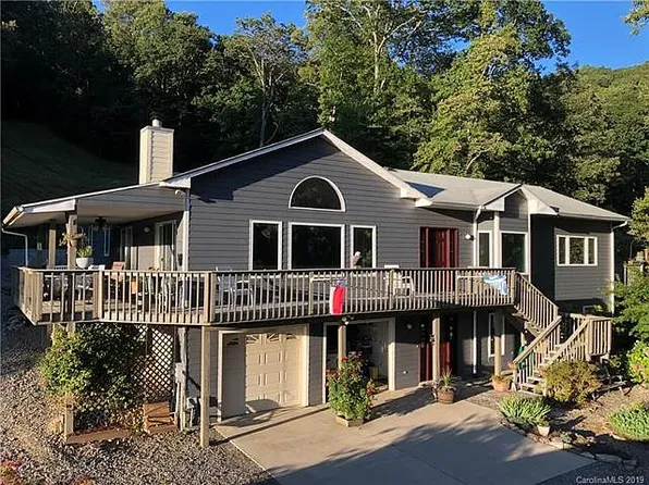 768 Garren Creek Rd, Fairview, NC 28730