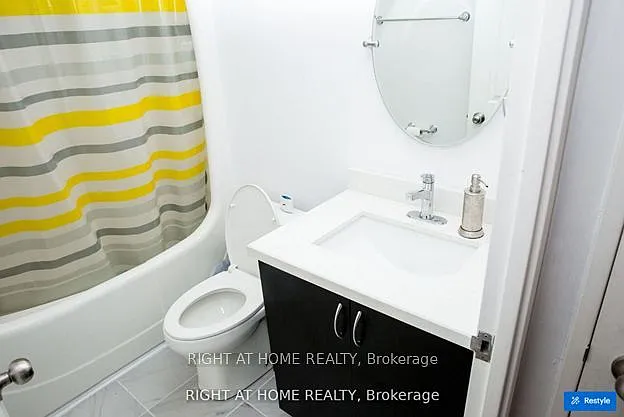 7 Bishop Ave #1104 — Photo 11