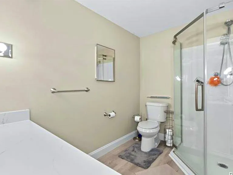 32307 Cambridge Dr — Photo 13