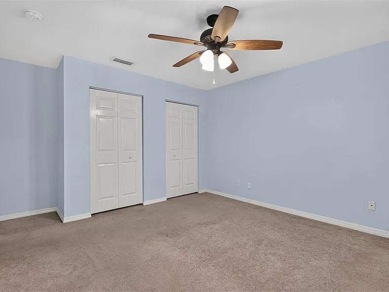 2115 SW 72nd St — Photo 15