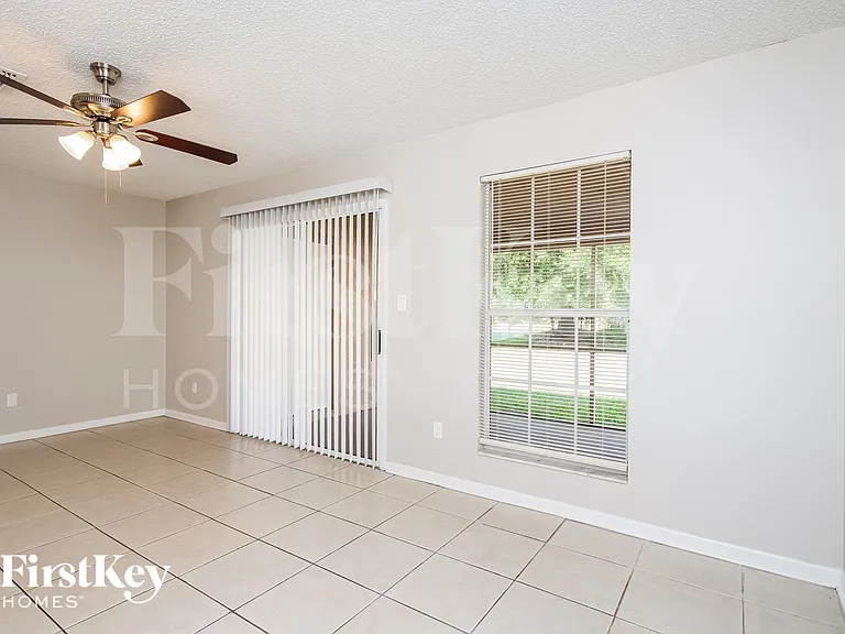 11005 Yorkshire Ridge Ct — Photo 5