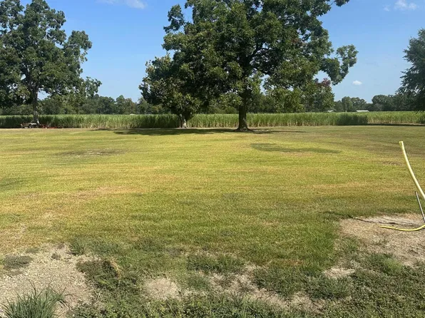 7097 Mitchell Ln, Morganza, LA 70759