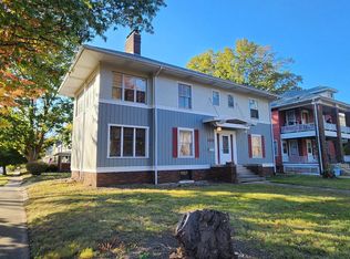 1137 S Walnut St, Springfield, IL 62704