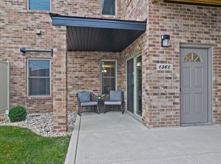 1361 Prairie Dr, Crown Pt, IN 46307