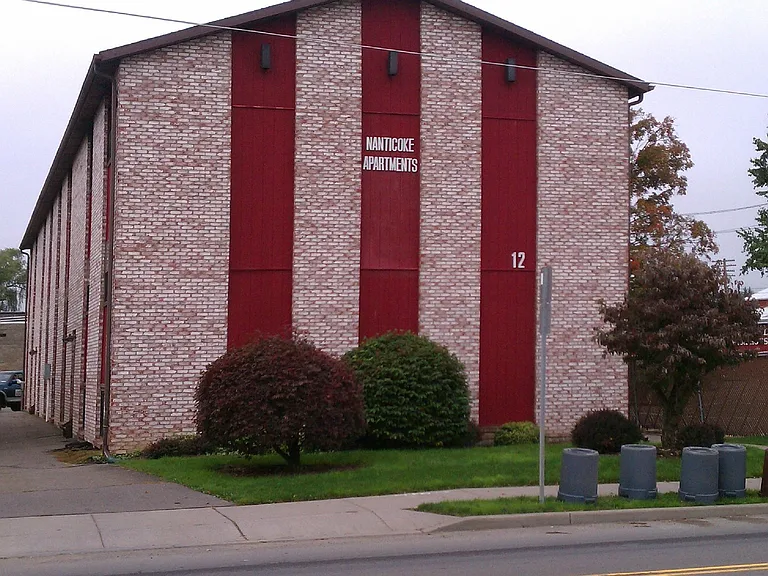12 S Nanticoke Ave — Photo 3