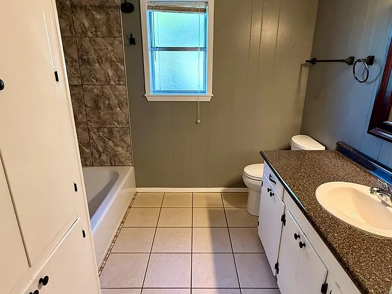 10514 FM 1650 — Photo 18