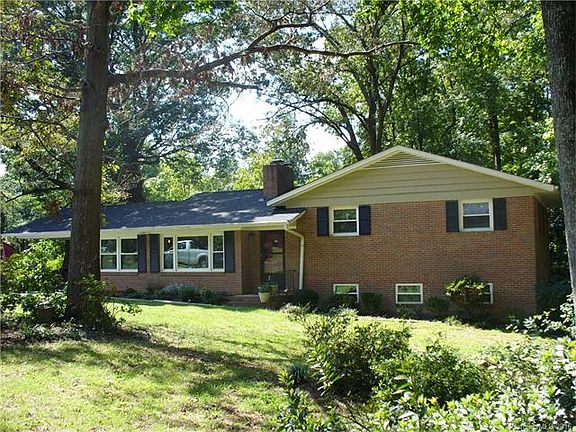 2nd image of 3713 Fairlane Dr