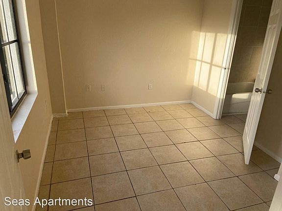 3rd image of 763 SW 5th St #4099328