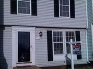 143 Split Oak St, Warrenton, VA 20186