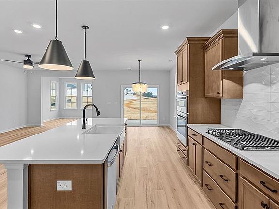 6th image of this home