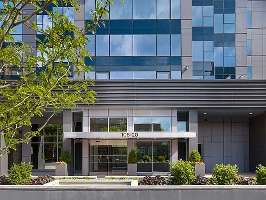 Sold by The Marketing Directors (Arias) | media 7