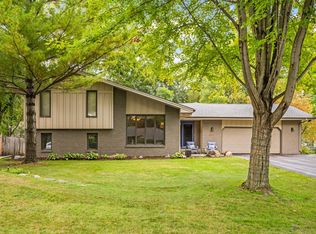 6015 View Ln, Edina, MN 55436