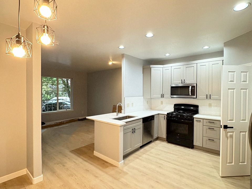 Fully Remodeled - Living Room, Kitchen, Dinning Room,