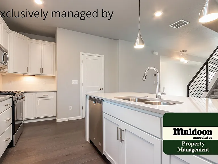 8 E Saint Elmo Ave — Photo 8