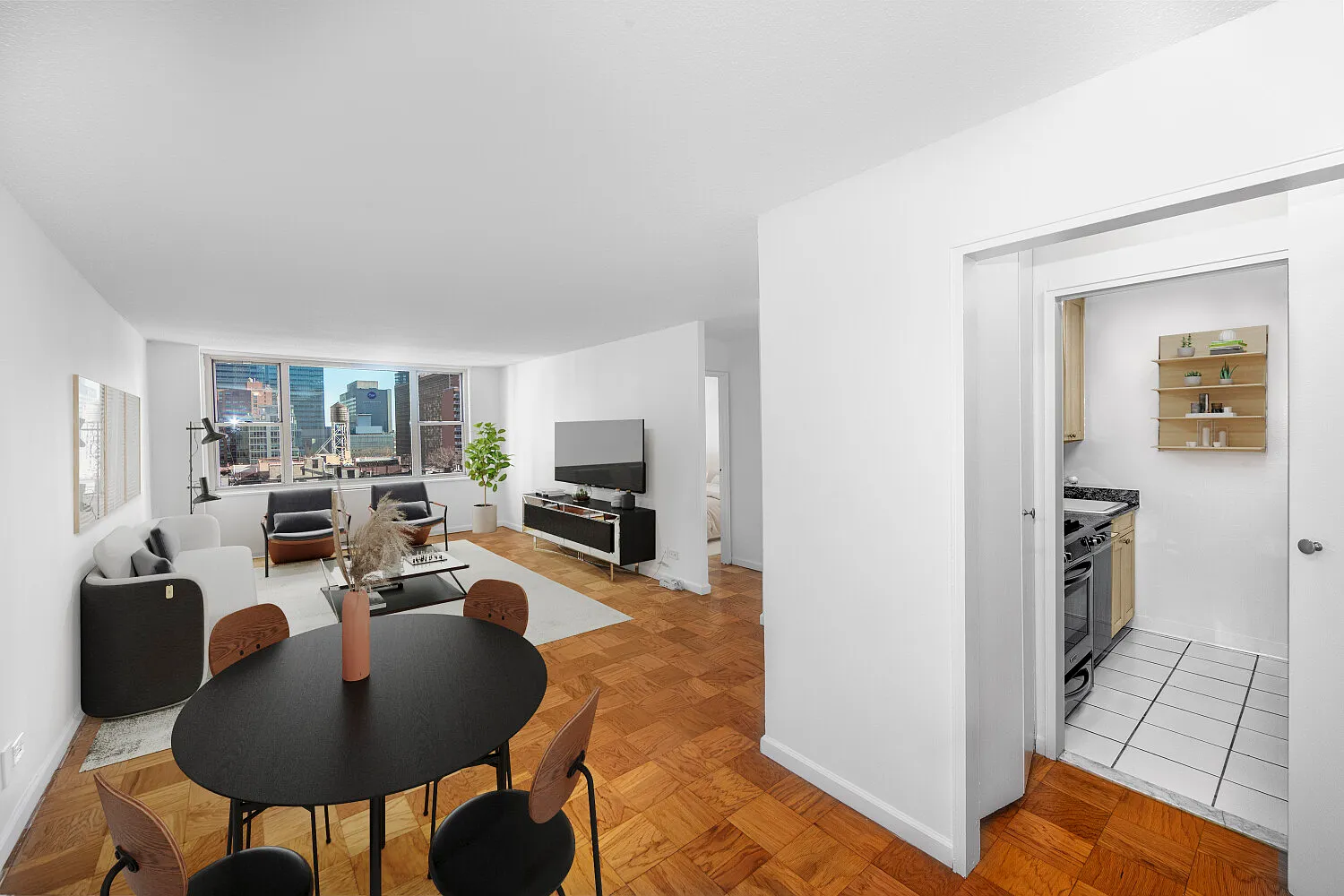 166 East 34th Street — Photo 1