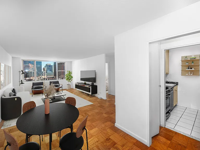 166 E 34th St #1205 — Photo 1