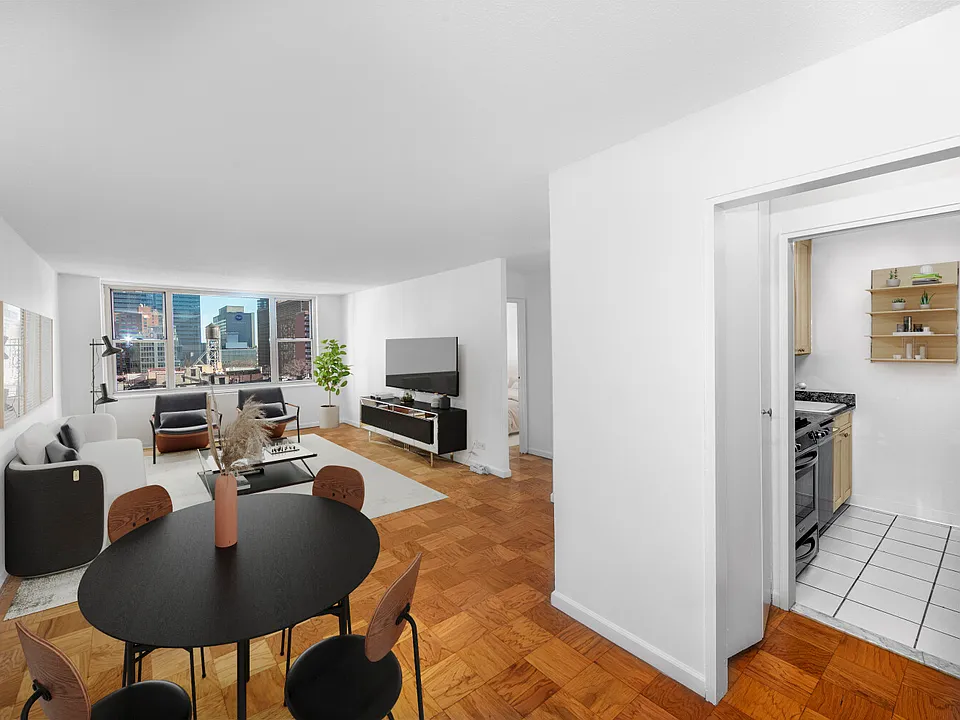 166 E 34th St #1205