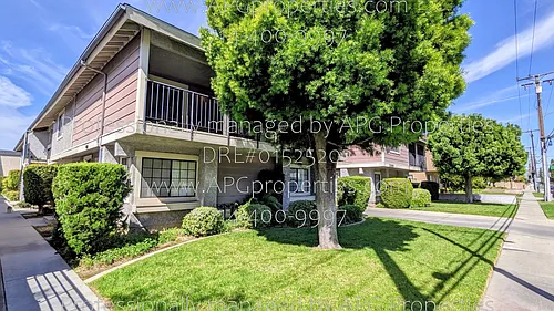 21525 Pioneer Blvd #B Photo 1
