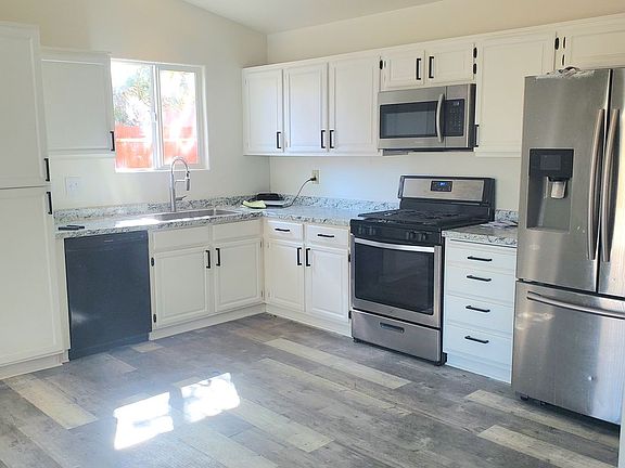 2nd image of 839 Jennifer St