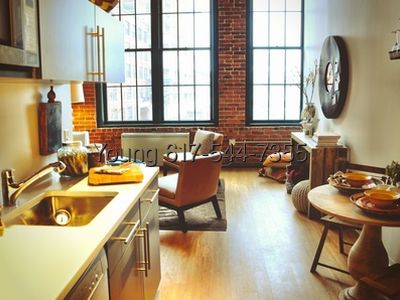 (Undisclosed Address), Boston, MA, 02210