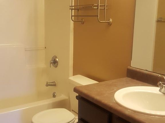 5th image of 623 Clifty Falls Ln