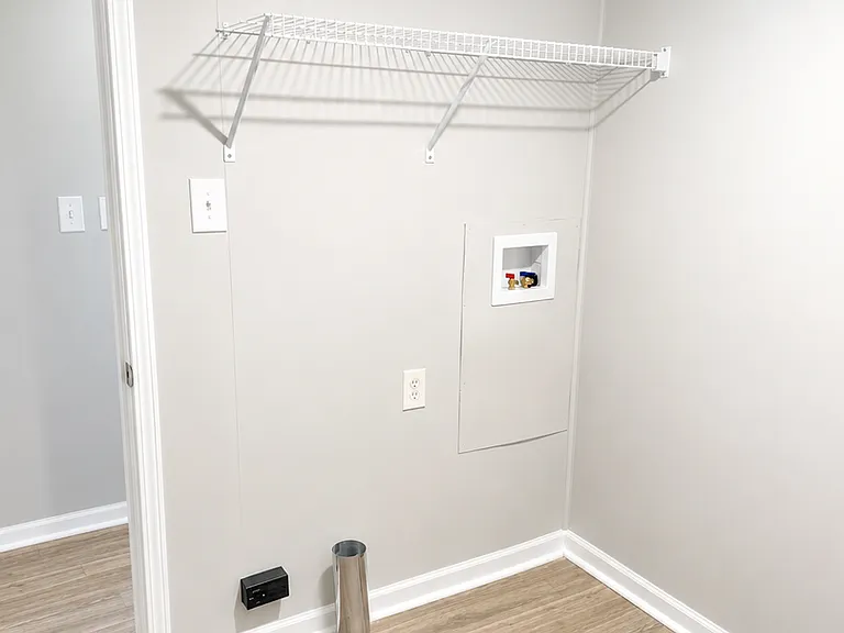 6958 Alfred Rd — Photo 11