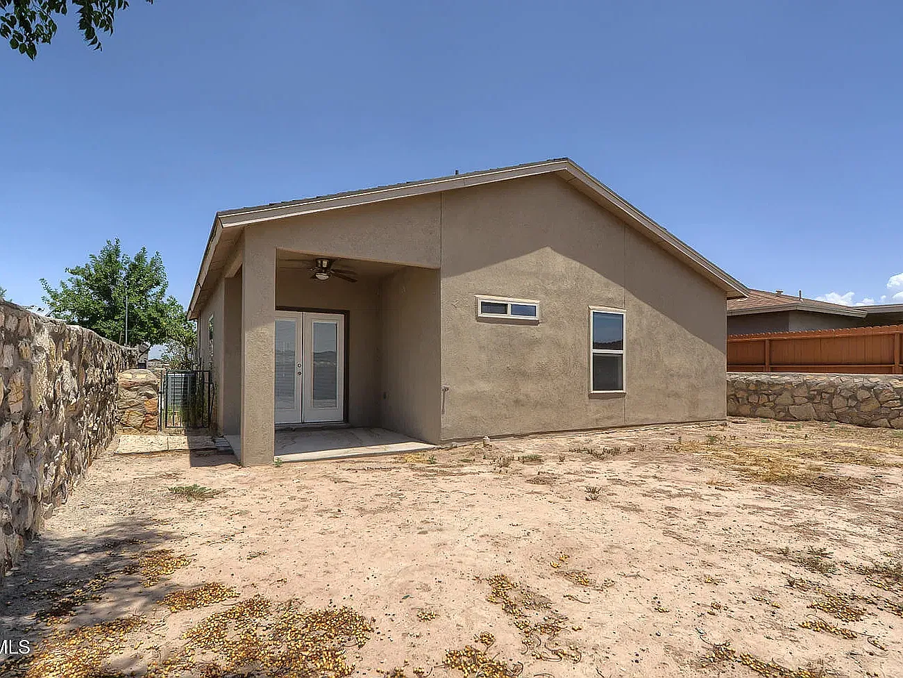 128 Alamito Creek — Photo 2