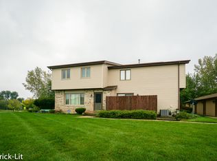 779 Bon Terre Rd #779, New Lenox, IL 60451