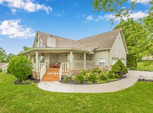 770 Gates Ln, Kodak, TN 37764