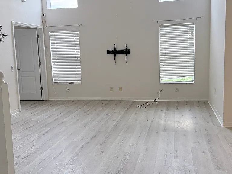 4319 Balmoral Ct — Photo 10