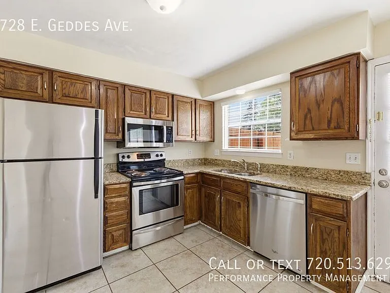2728 E Geddes Ave — Photo 7