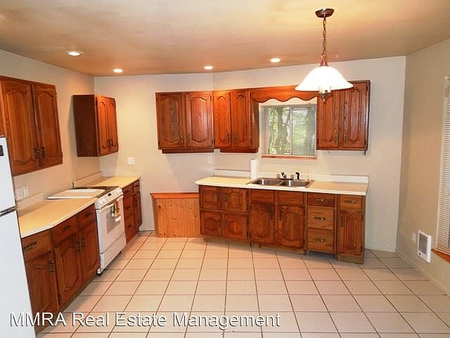 1st image of 8646 Golden Valley Dr