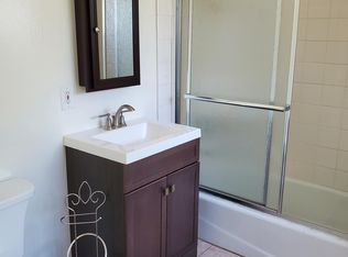11920 Inglewood Ave APT 18, Hawthorne, CA 90250