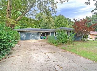 1130 Par 4 Cir, Kalamazoo, MI 49008