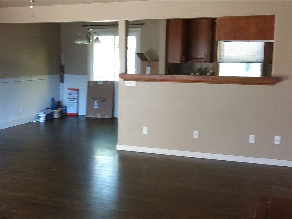 2nd image of 4796 Dakota Rd SE