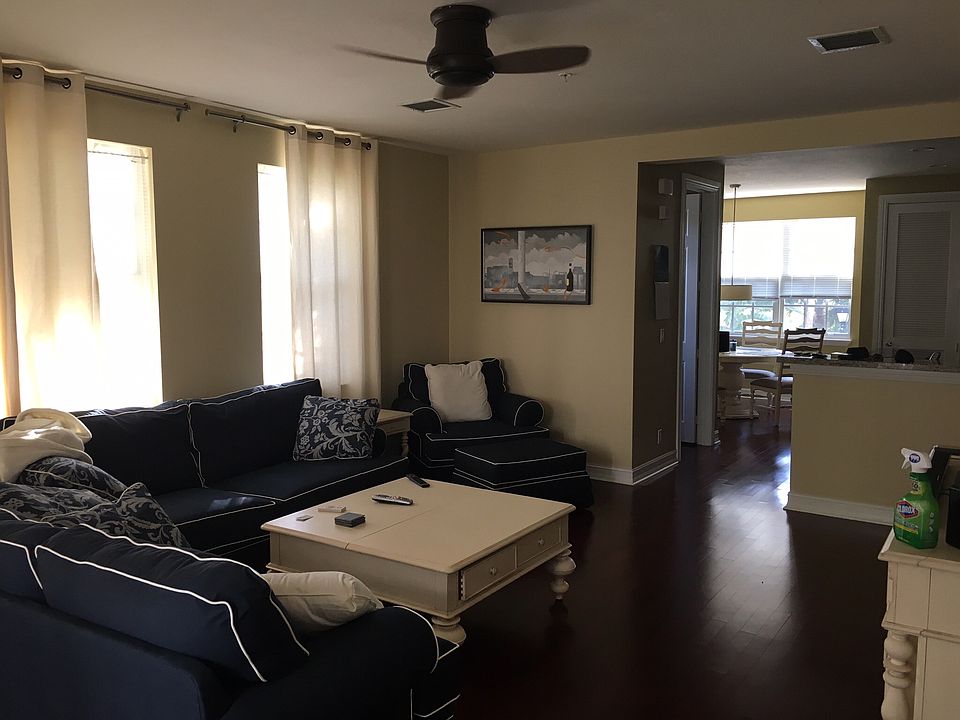 1st image of 118 W Coda Cir