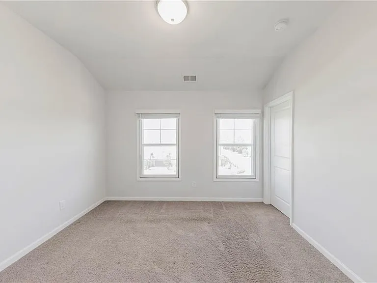 3625 Hawthorne Ter — Photo 21
