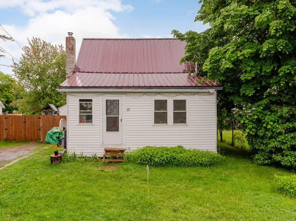 39 Wilkes Street, Waterville, ME 04901