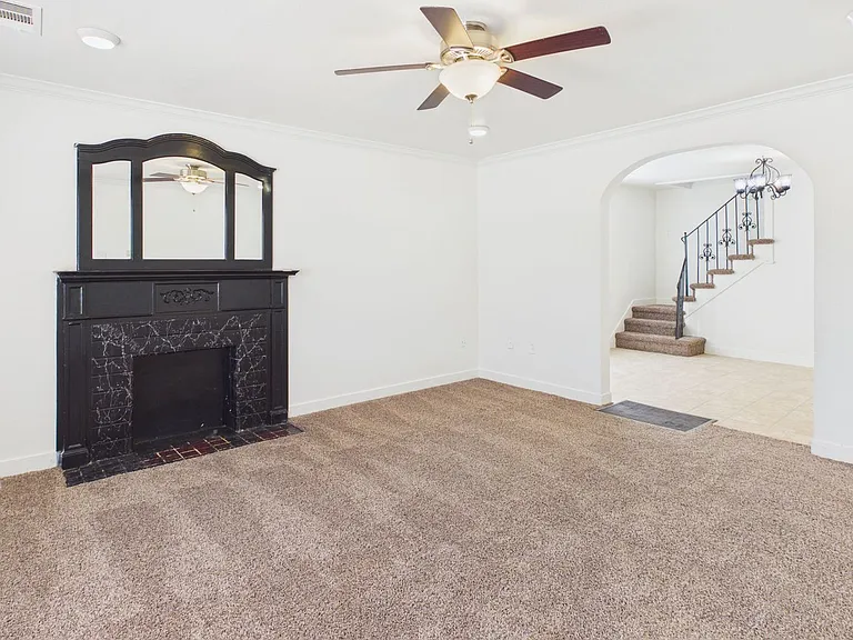 701 Sunset Ter — Photo 4