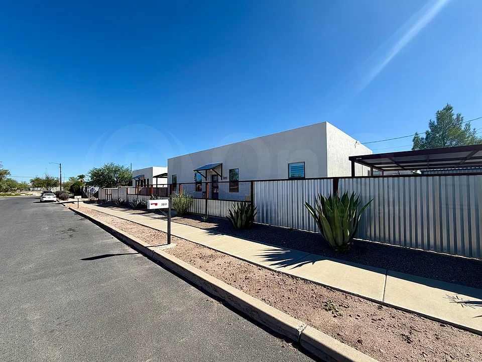 3031 S Sunset Villa Ave #1