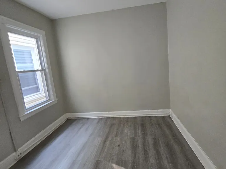 76 Eaton Pl #2A — Photo 4