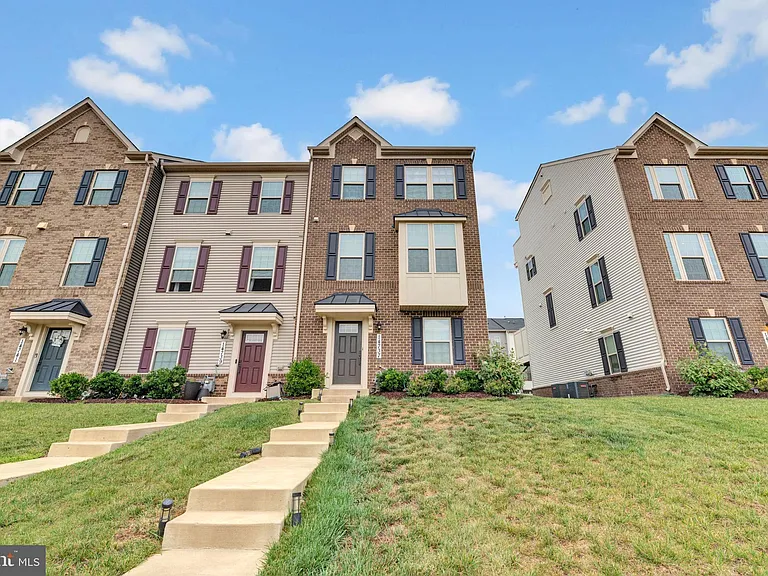 14737 Earl Mitchell Ave #E — Photo 37
