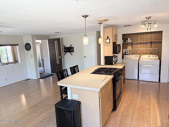 4th image of 8200 E CORALBELL Circle