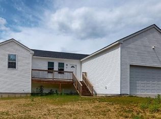 71 Highfield Dr, Southbridge, MA 01550