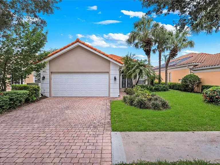 4471 Prescott Ln — Photo 2