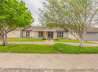 4606 S Pinehurst Dr, Austin, TX 78747